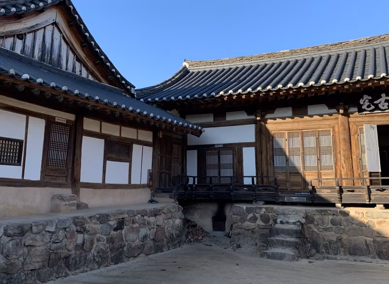 Seoul Private Tour - 500year old building at Hahoe village