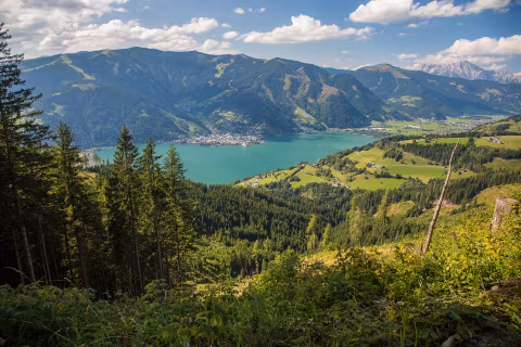 Private Transfer from Prague to Zell Am See with 3H stop in Cesky Krumlov (1-15 pax)cover image