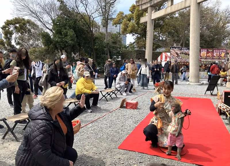 Osaka Private Tour - Grounds in the Hokoku Shrine