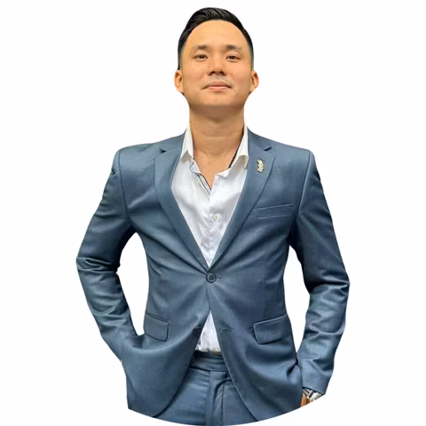 Bangkok Tour Guide - Leo P.