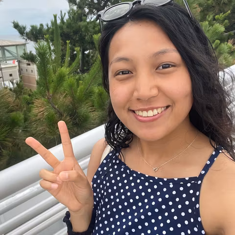 Yokohama Tour Guide - Mika Y.