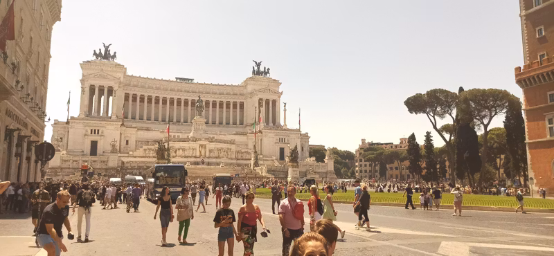 Lazio Private Tour - Piazza Venezia