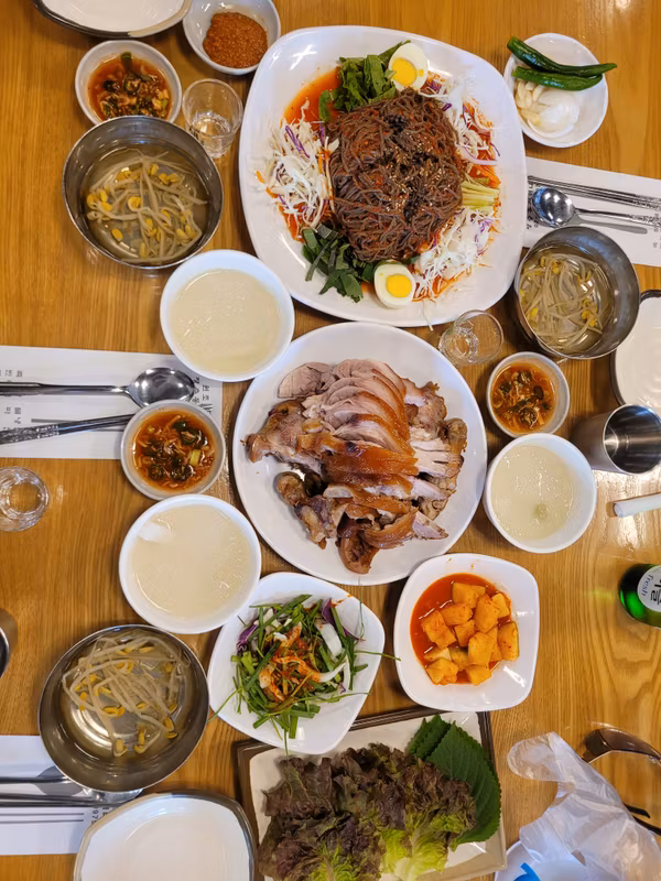 Seoul Private Tour - Jokbal & side dish
