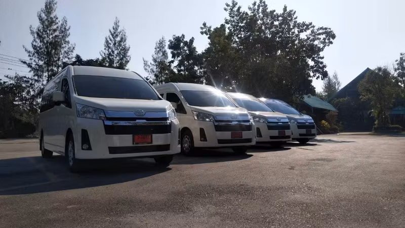 Bangkok Private Tour - Van type for 5-10 pax