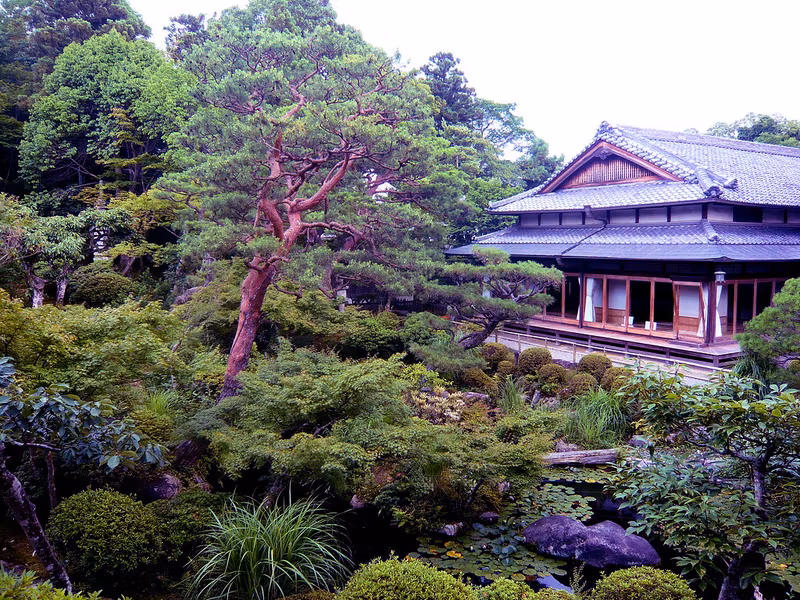 Nara Private Tour - Yoshikien