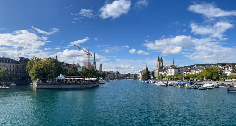 Zurich Private Tour - Viewpoint Quaibrücke