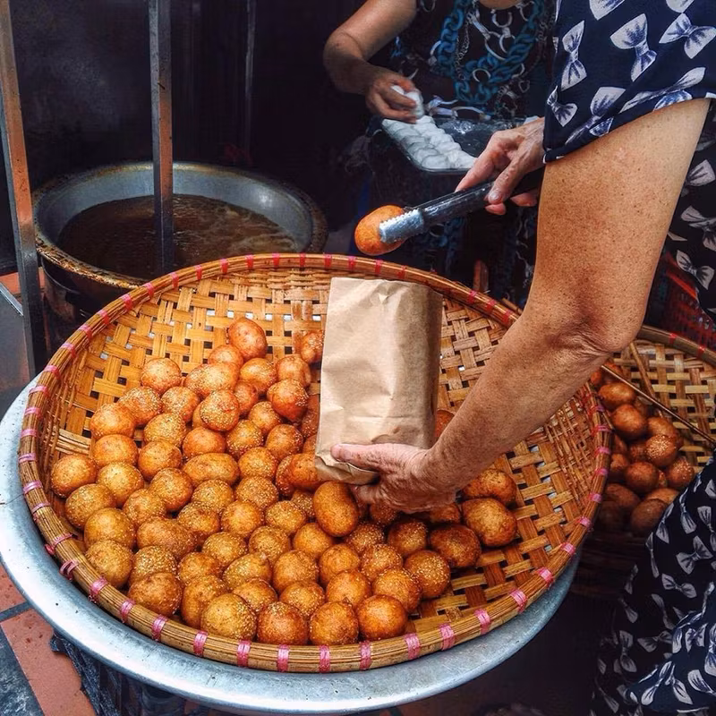 Hanoi Private Tour - Sticky donut