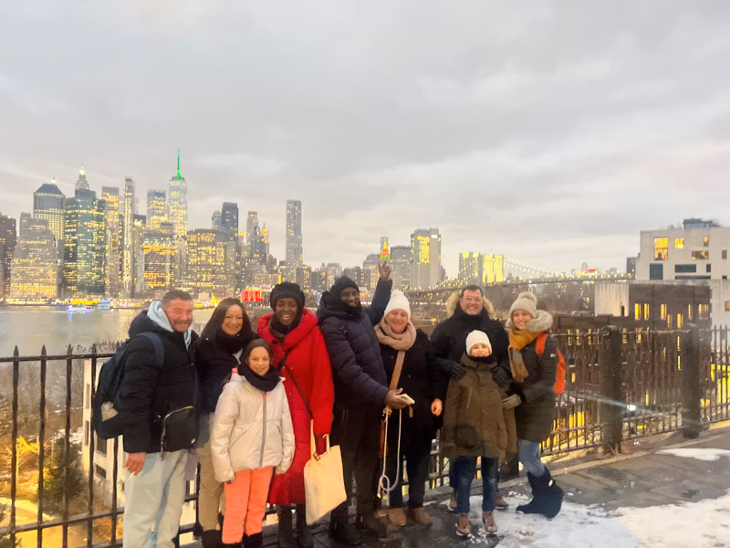 New York Private Tour - Our tour guide with visitors enjoying the NYC skyline 