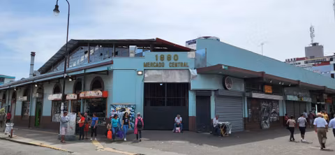 Happy San José: City, Nature, People, and Pure Flavorcover image