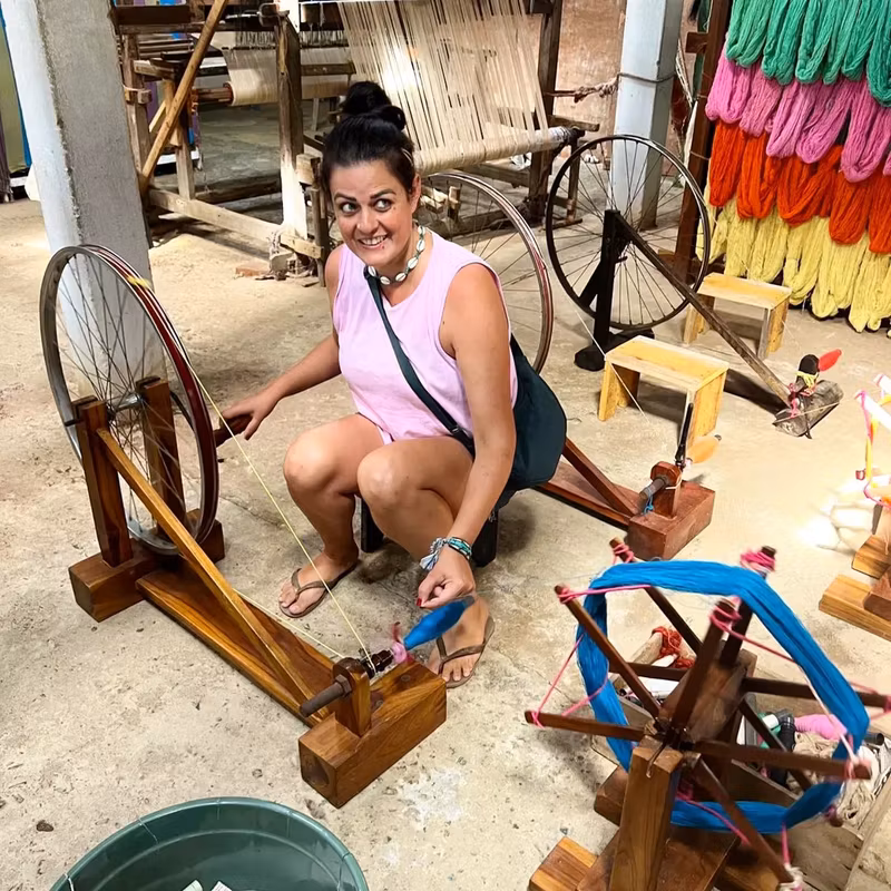 Kandy Private Tour - Handloom weaving workshop