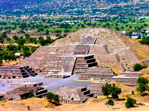 TEOTIHUACAN FROM SAN MIGUEL DE ALLENDE (SEDAN 1-2 PAX)cover image