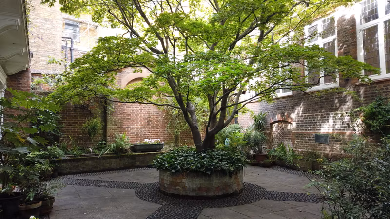 London Private Tour - St Vedast alias Foster