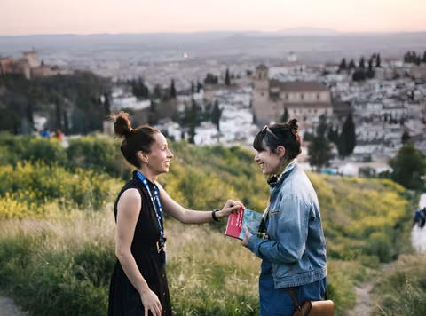 How Much to Tip a Tour Guide in Spain? A Complete Guide for Travelers