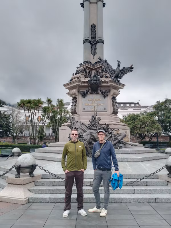 Quito Private Tour - Plaza grande