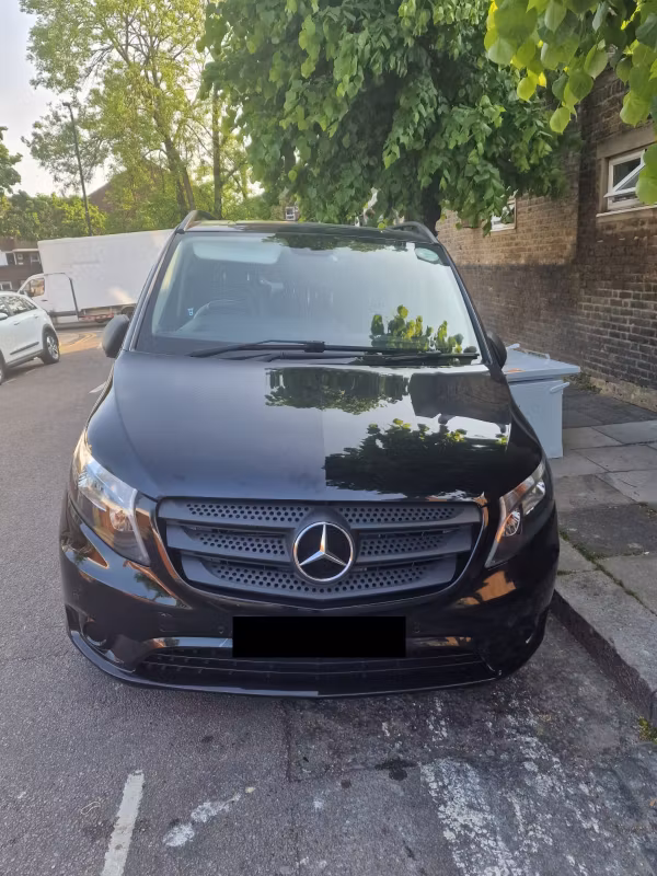London Private Tour - Executve MPV (6 Pax, 6 Check In, 6 Cabin Luggage)
