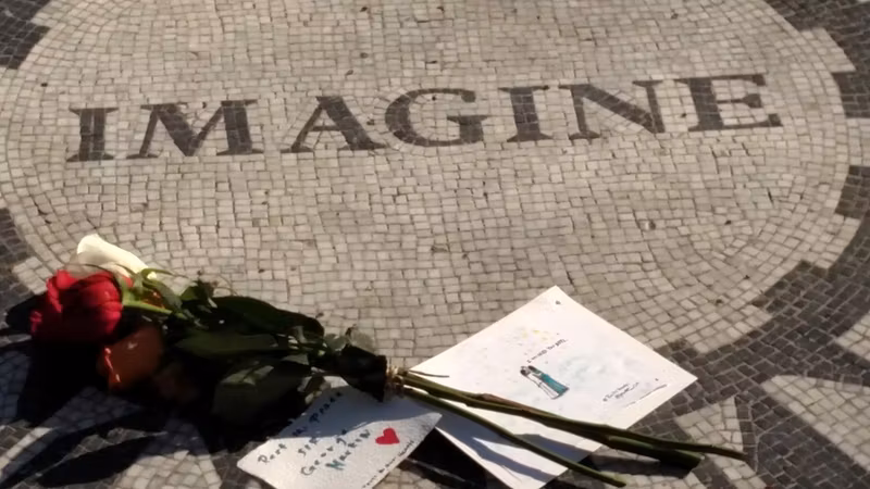 New York Private Tour - Strawberry Fields