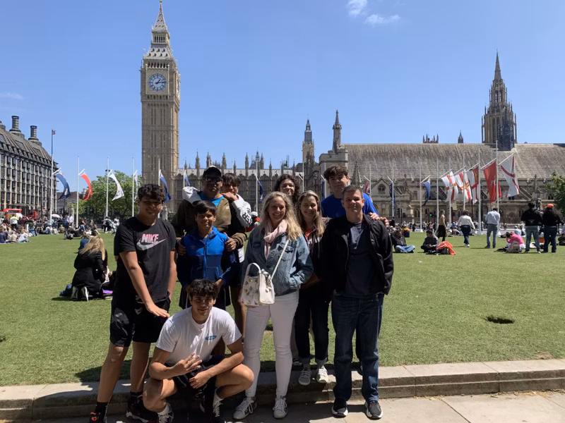 London Private Tour - Lovely group by the Houses of Parliament