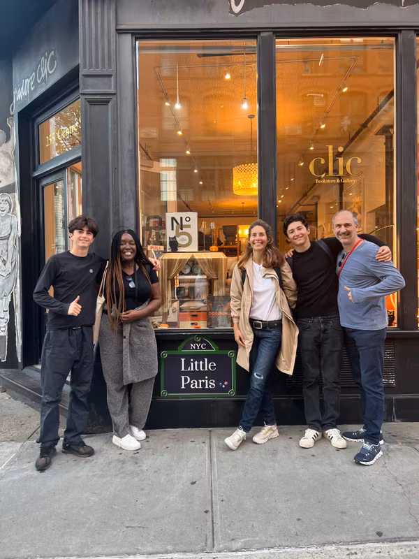 New York Private Tour - Our tour guide with Visiteurs in Little
