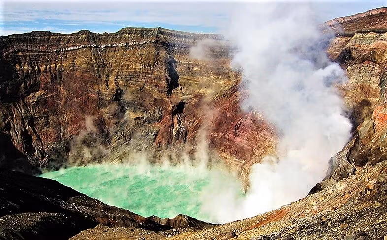 Kumamoto Private Tour - Nakadake Crater