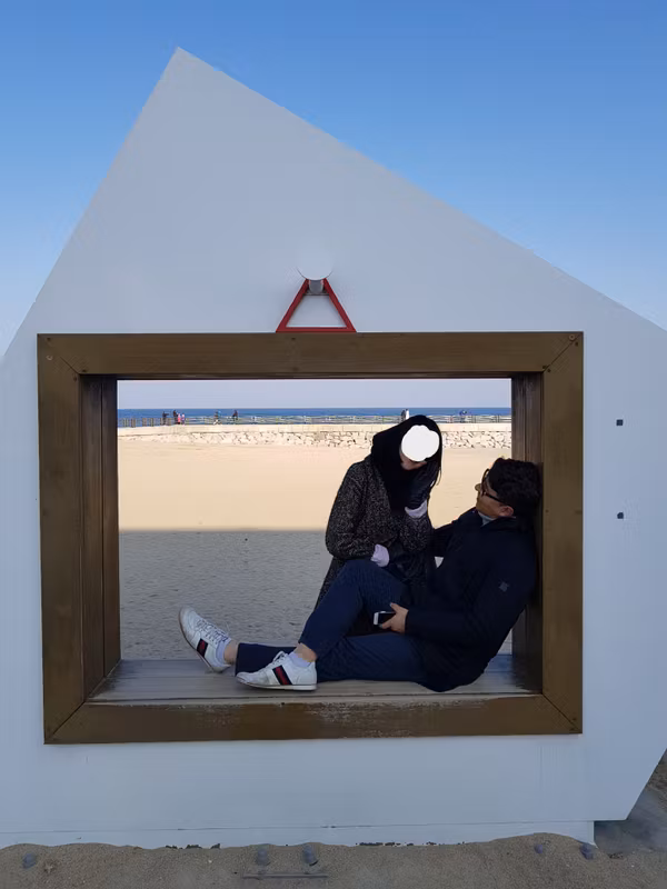 Seoul Private Tour - The Photo frame at the Gyeongpo beach
