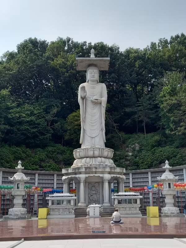 Seoul Private Tour - Buddha statue