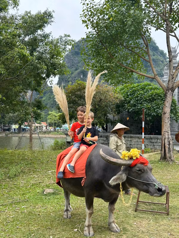 Hanoi Private Tour - Hoa Lu