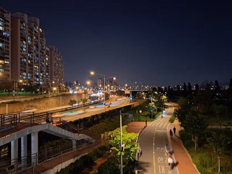 Seoul Private Tour - Night view of the Hangang River