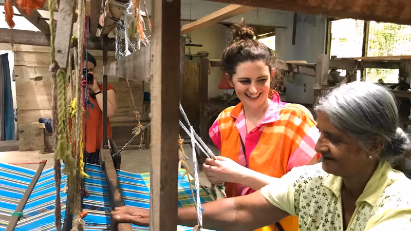 Kandy Private Tour - Handloom weaving workshop