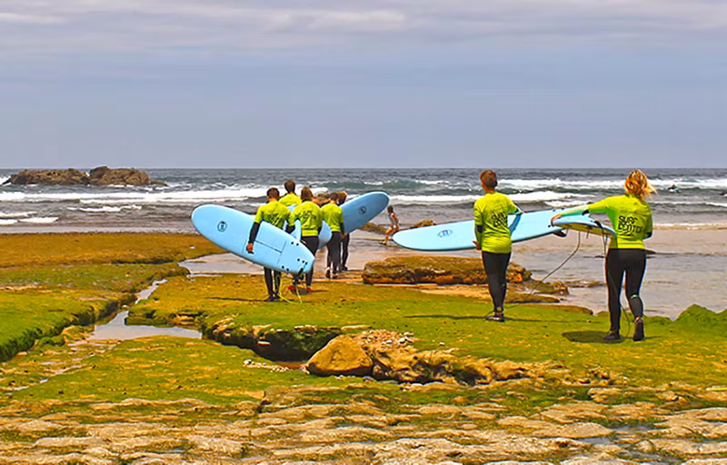 Lisbon Private Tour - Group or private surf lessons