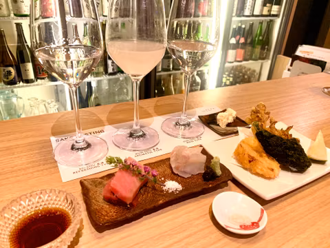 Sake tasting with an international Sake tutor around TOKYO station