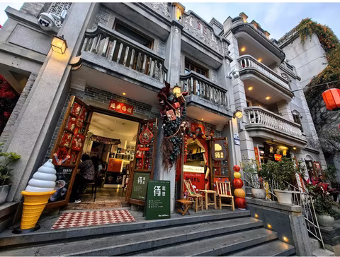 Shenzhen One Day Tour: History, Kung Fu & Electronics (With Private Car)cover image