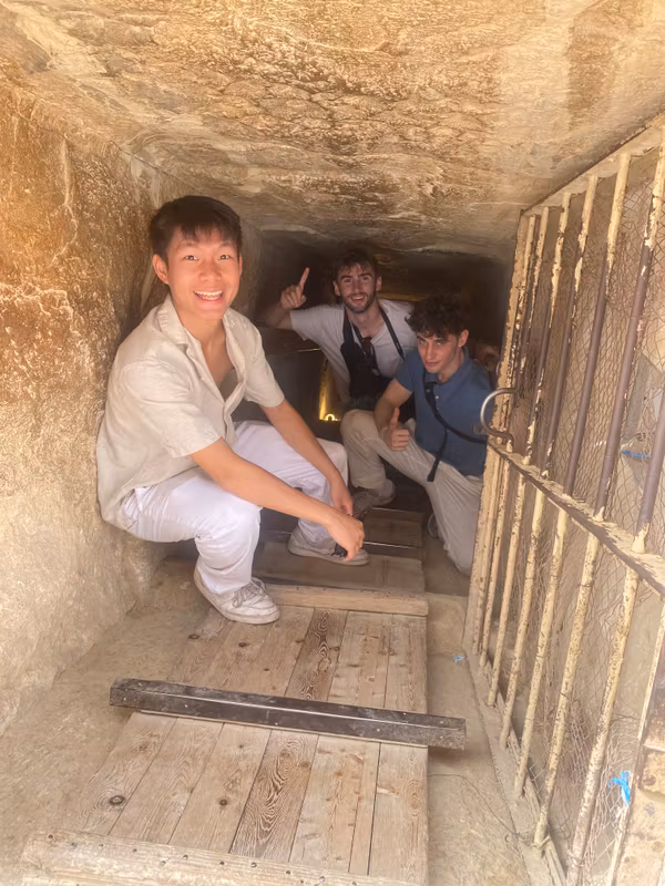 Giza Private Tour - Adventure inside the pyramid