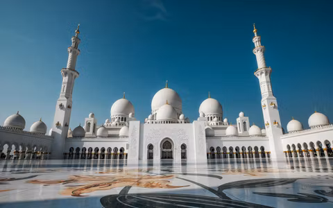 Royal Landmarks Abu Dhabi, Discover 7 hours of Royal Attractionscover image