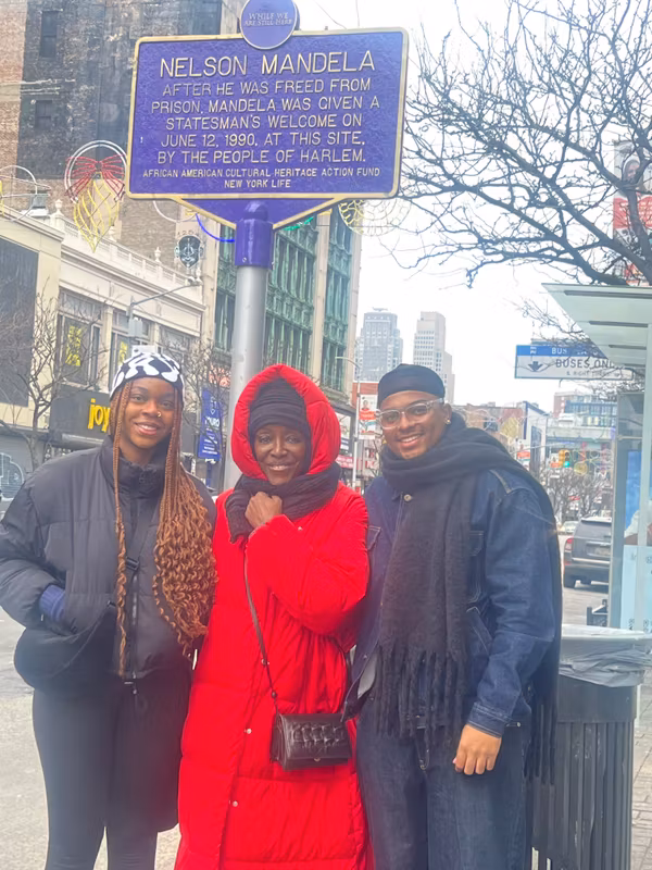 New York Private Tour - Our tour guide with visitors in Harlem