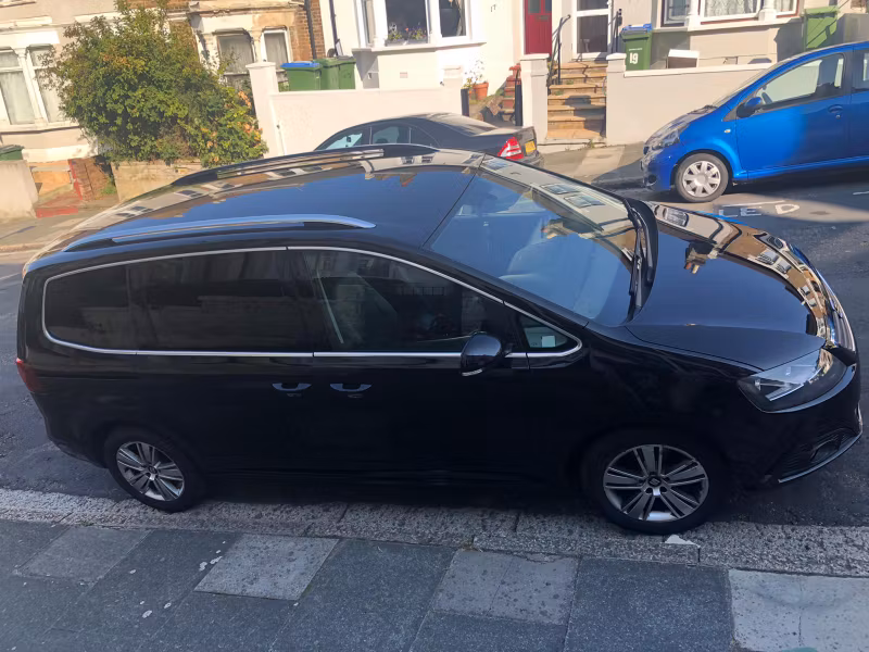London Private Tour - Standard MPV (5 Pax, 3 Check In, 3 Cabin Luggage)