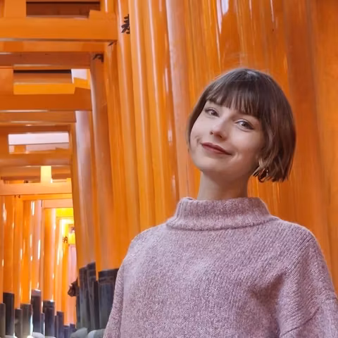 Osaka Tour Guide - Katia S.