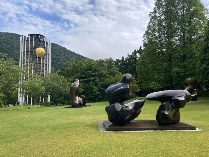 Chiba Private Tour - n Hakone’s green embrace, form becomes poetry.