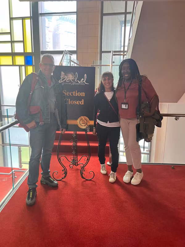New York Private Tour - Our tour guide with visitors in Harlem