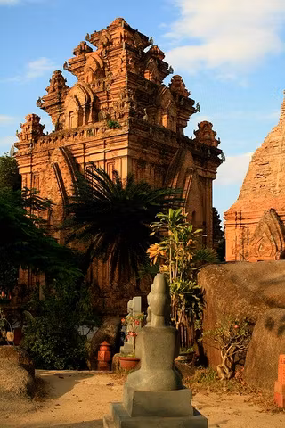 HIDDEN NHA TRANG – Local Life & Spiritual Sitescover image