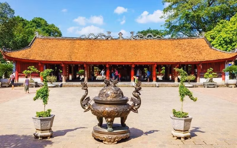 Hanoi Private Tour - Temple of Literature