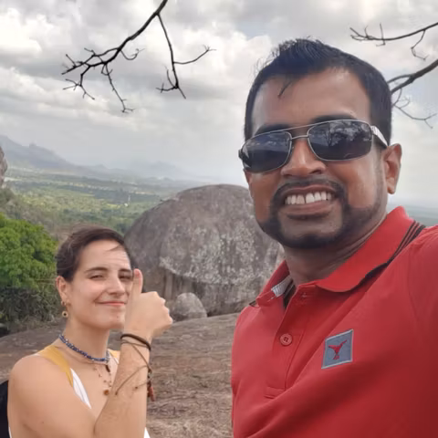 Kandy Tour Guide - Niroshan S.