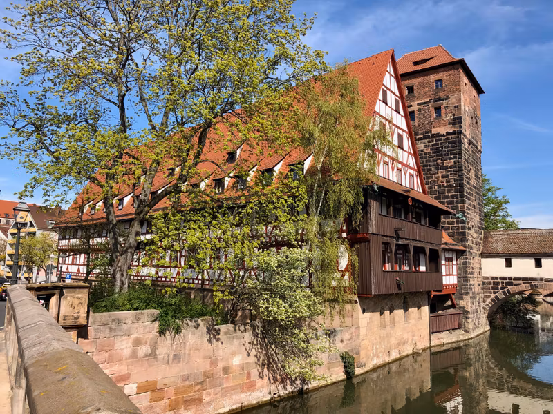 Nuremberg Private Tour - Winestorage with hangman Bridge