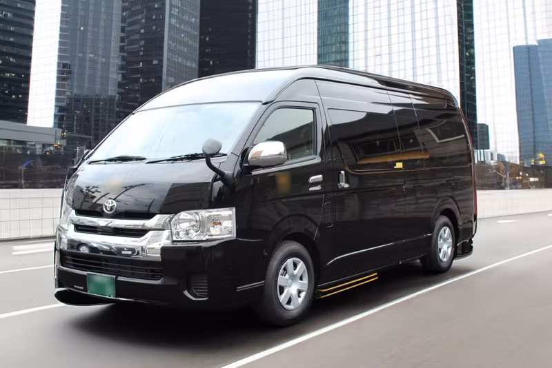 Osaka Private Tour - Toyota HiAce / 8 Guests