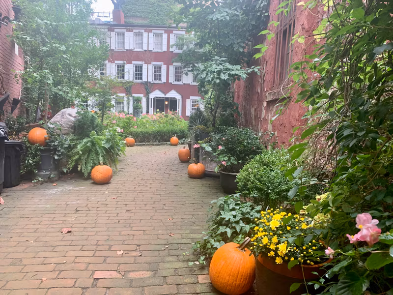New York Private Tour - Grover Court