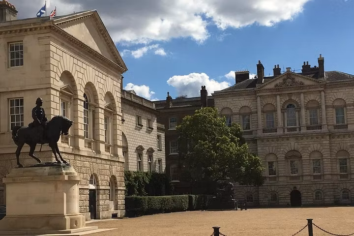 London Private Tour - Horseguard's Parade