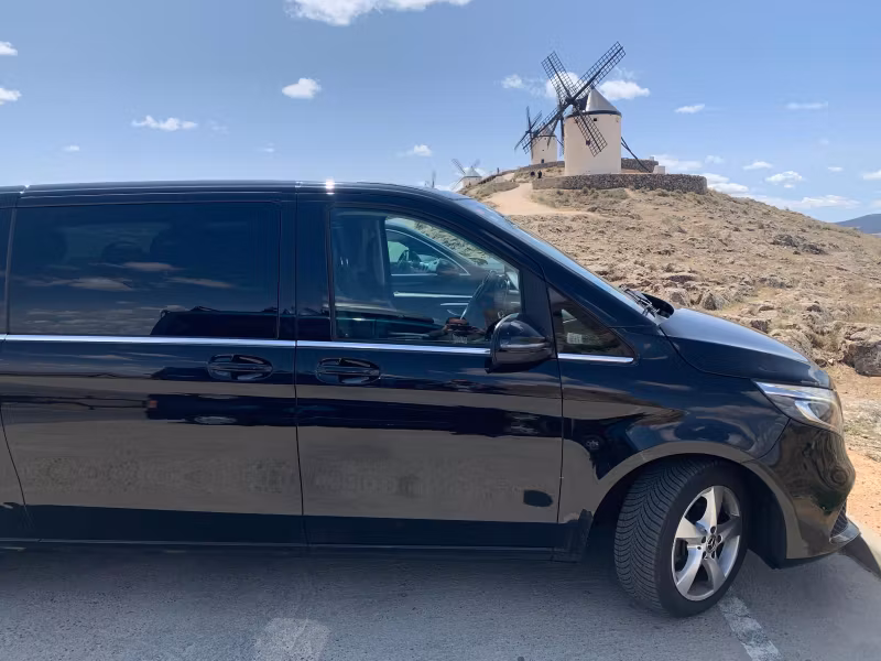 Madrid Private Tour - Mercedes V250