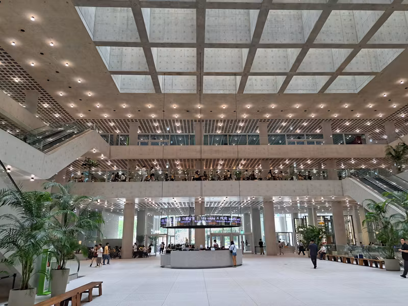 Seoul Private Tour - Amorepacific Headquarters Building