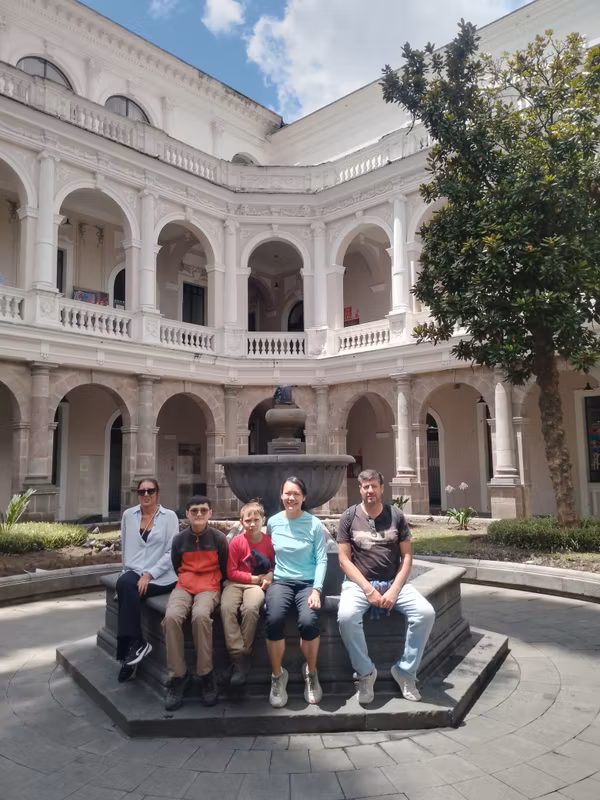 Quito Private Tour - Metropolitan cultural center