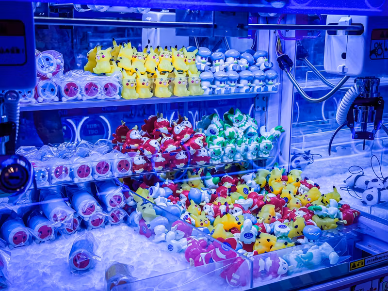 Tokyo Private Tour - Crane Games at Gigo Game Center