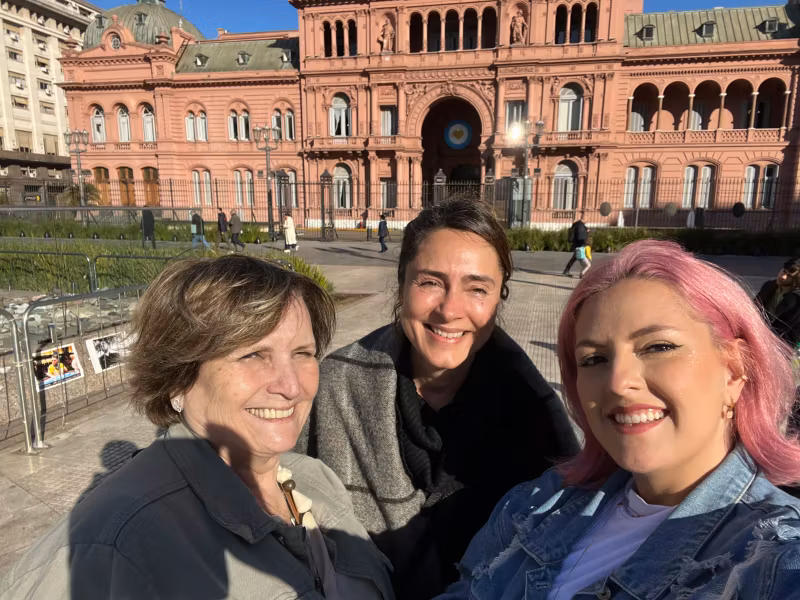 Buenos Aires Private Tour - Pink House at the May Square